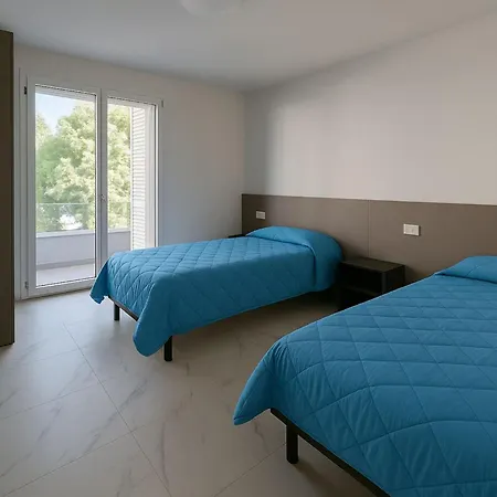 Super Modern Flat With Large Balcony In Apartment *