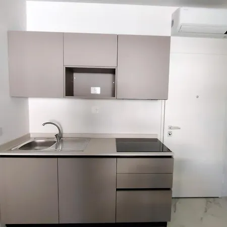 Super Modern Flat With Large Balcony In