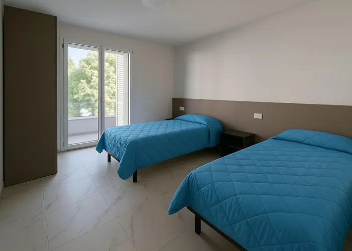 Super Modern Flat With Large Balcony In Apartment *