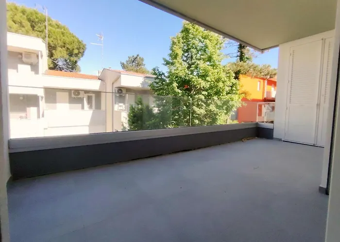 Super Modern Flat With Large Balcony In * Bibione